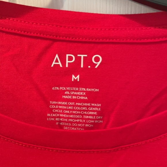 NWT Women’s Holiday 3/4 Sleeve Shirt - Picture 4 of 5